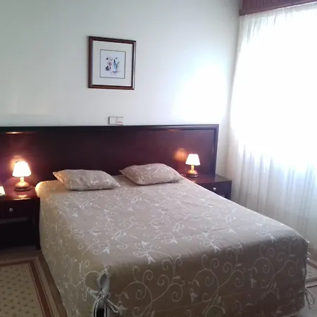 Sete Cidades מלון 2*
