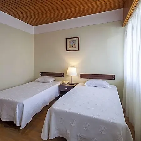 Sete Cidades Hotel 2*